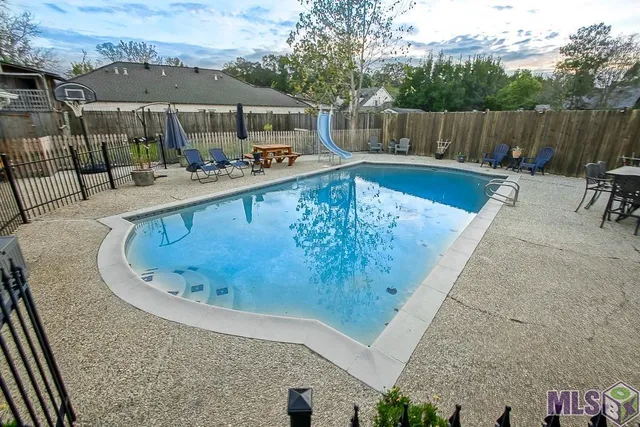 $749,000 | 7762 Sevenoaks Avenue, Baton Rouge, LA 70806