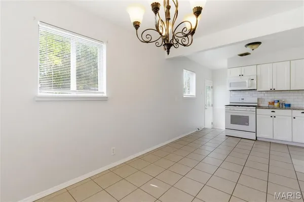 $1,650 | 1 Oxford Place, St. Charles, MO 63301