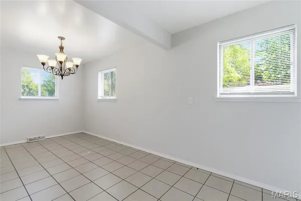 $1,650 | 1 Oxford Place, St. Charles, MO 63301