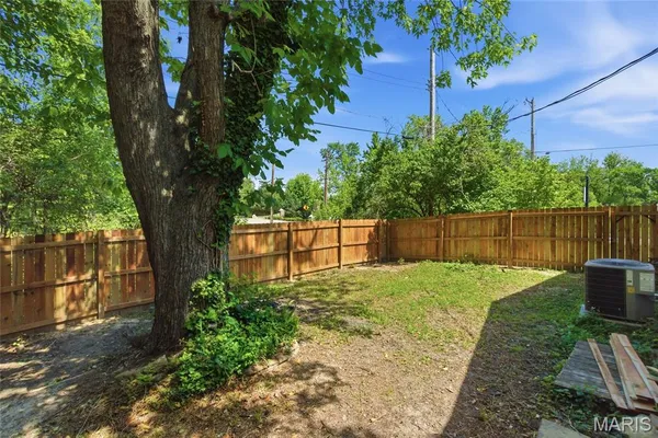 $1,650 | 1 Oxford Place, St. Charles, MO 63301
