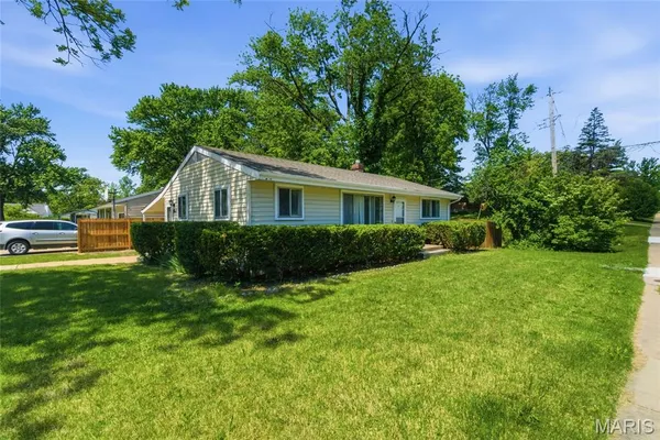 $1,650 | 1 Oxford Place, St. Charles, MO 63301