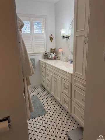 $649,000 | 2115 Massachusetts Street, Lawrence, KS 66046