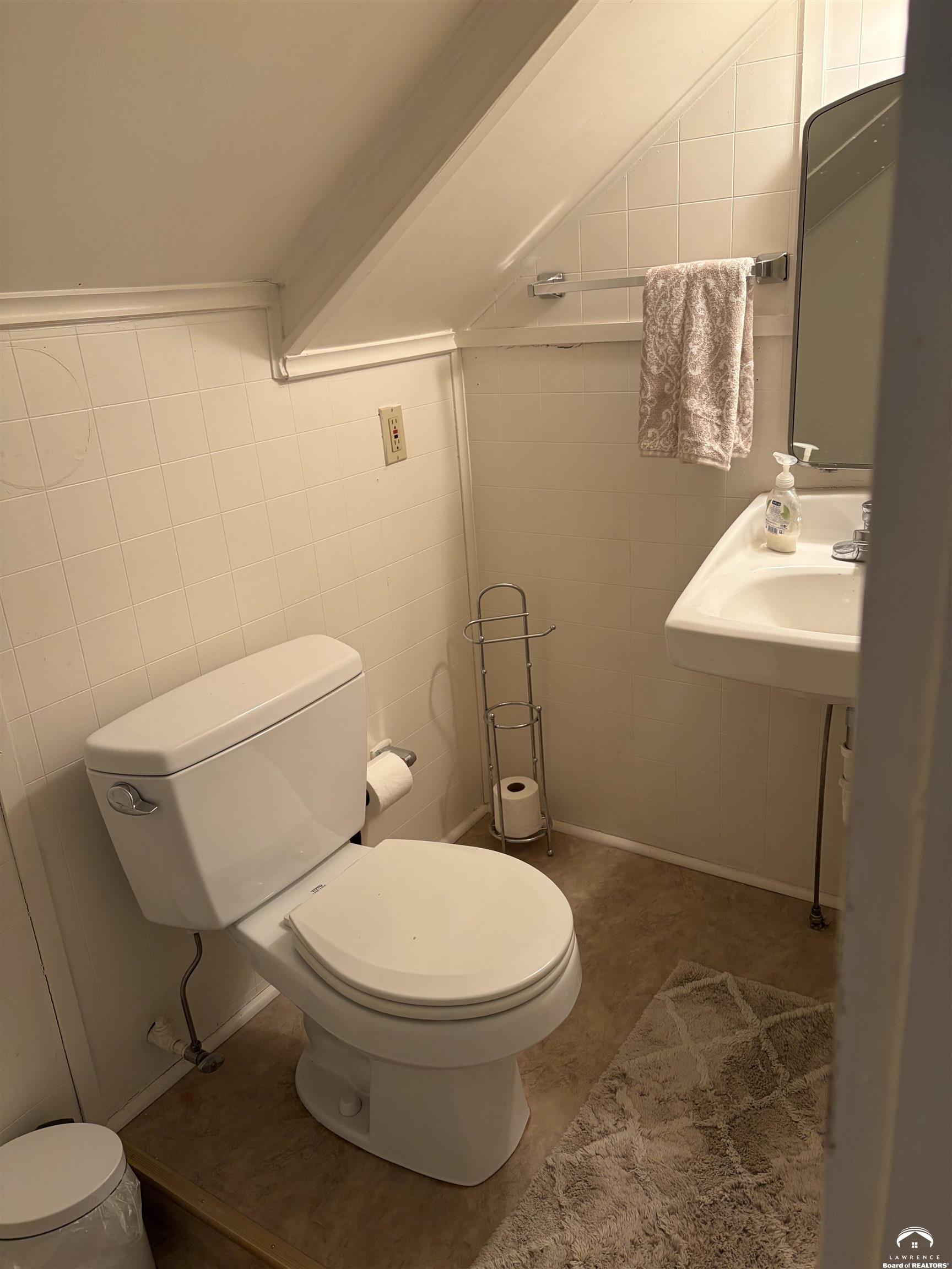 2115 Massachusetts Street Lawrence, KS 66046 - Photo 39 of 53