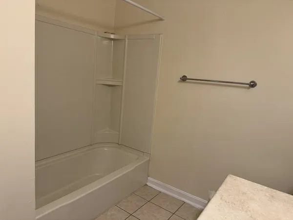 $1,700 | 23 North Avenue, Unit 22, Rockland, MA 02370