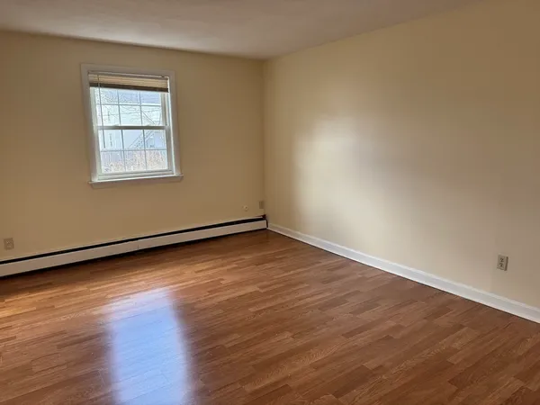 $1,700 | 23 North Avenue, Unit 22, Rockland, MA 02370