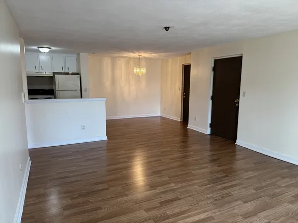 $1,700 | 23 North Avenue, Unit 22, Rockland, MA 02370