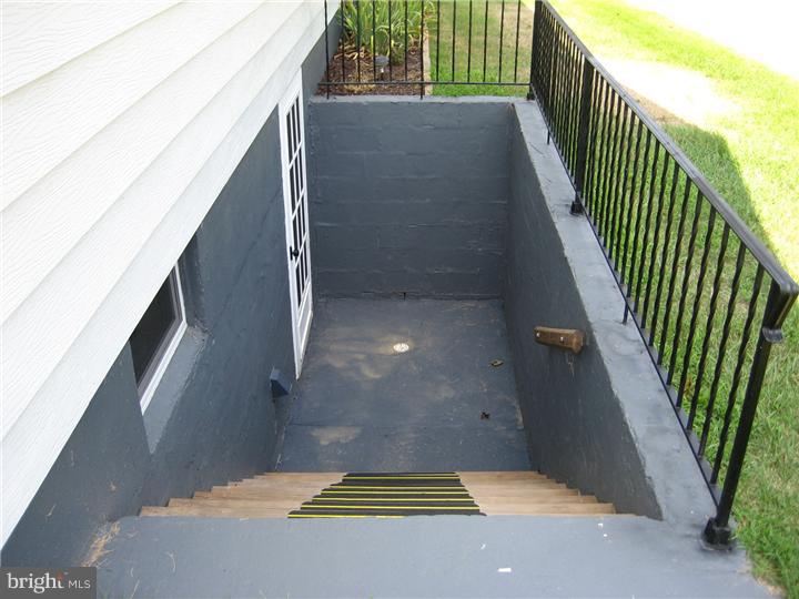 60 Quinton Alloway Road Quinton, NJ 08079 - Photo 18 of 25 Walk-out Basement