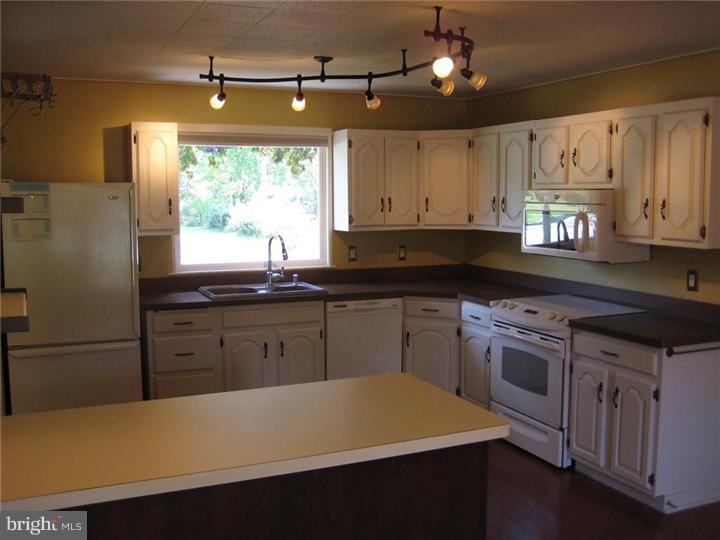 60 Quinton Alloway Road Quinton, NJ 08079 - Photo 23 of 25 Kitchen