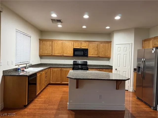 $2,800 | 406 1st On Drive, Las Vegas, NV 89148