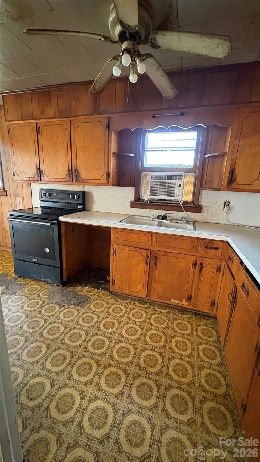 3078 Pax Hill Road Morganton, NC 28655 - Photo 9 of 21