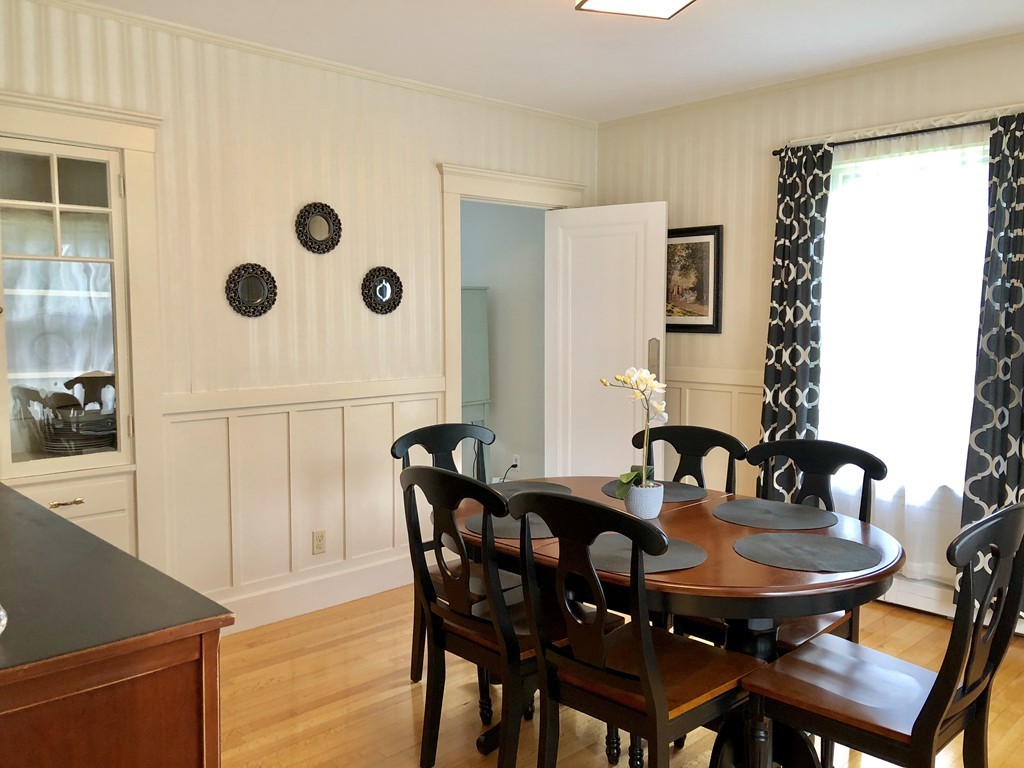 8 Marion Road Marblehead, MA 01945 - Photo 9 of 30