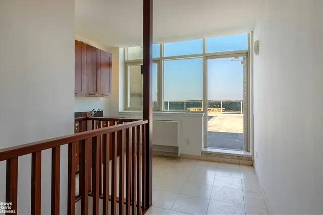 $2,490,000 | 640 West 237th Street, Unit 20B | Riverdale