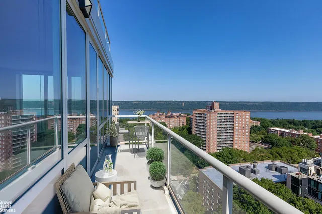 $2,490,000 | 640 West 237th Street, Unit 20B | Riverdale
