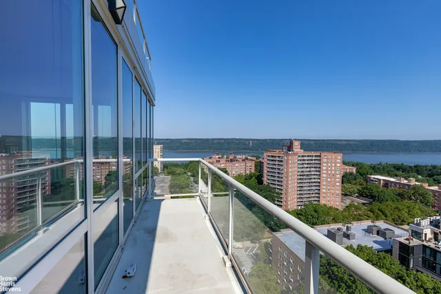$2,490,000 | 640 West 237th Street, Unit 20B | Riverdale
