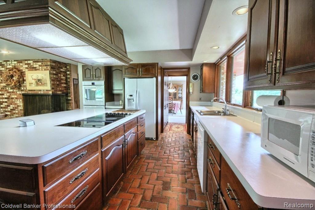 9777 Warren Road Plymouth, MI 48170 - Photo 9 of 32 Fabulous huge kitchen