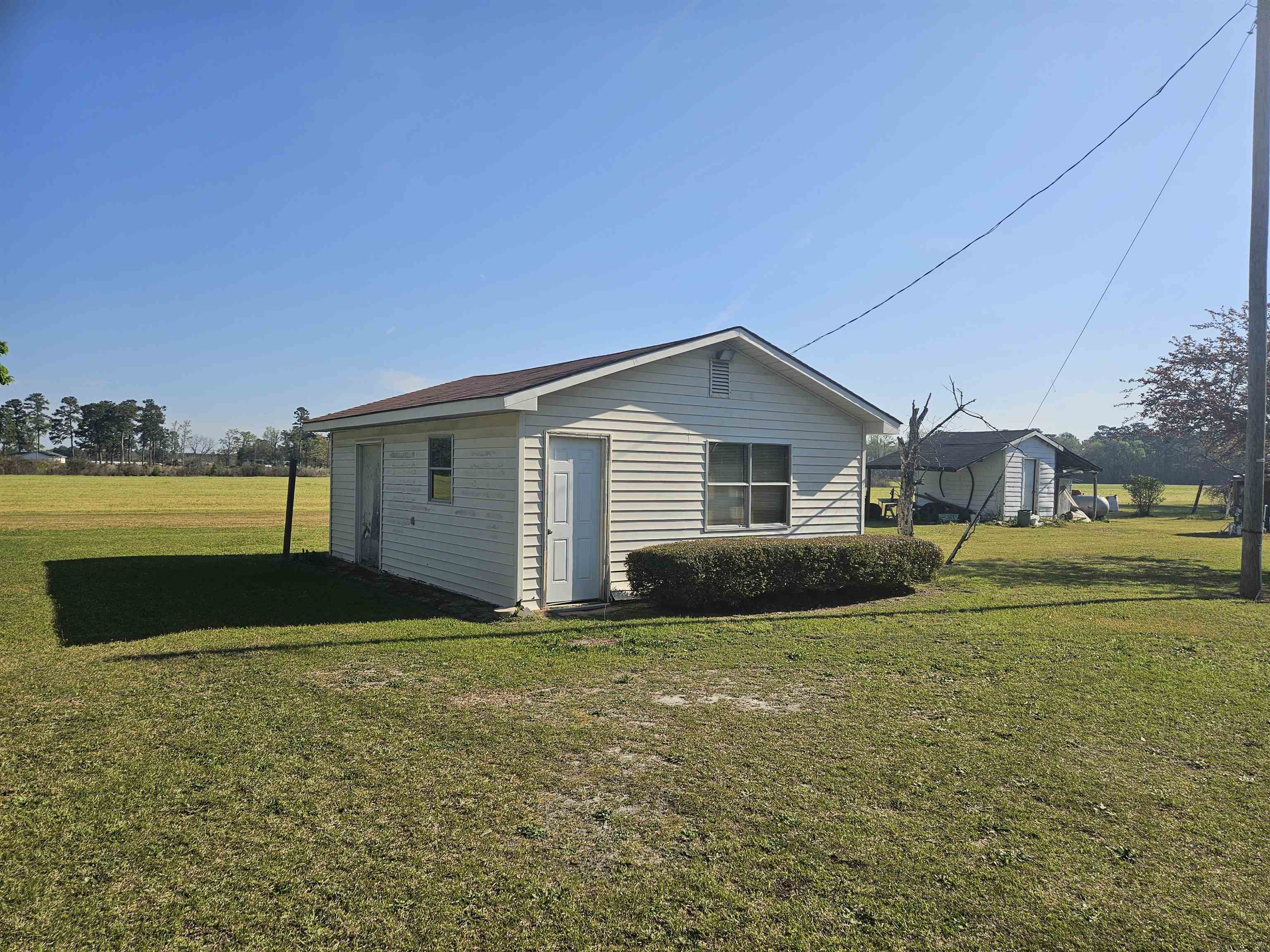 269 Old Mccutcheon Rd Lake Scranton, SC 29591 - Photo 12 of 16