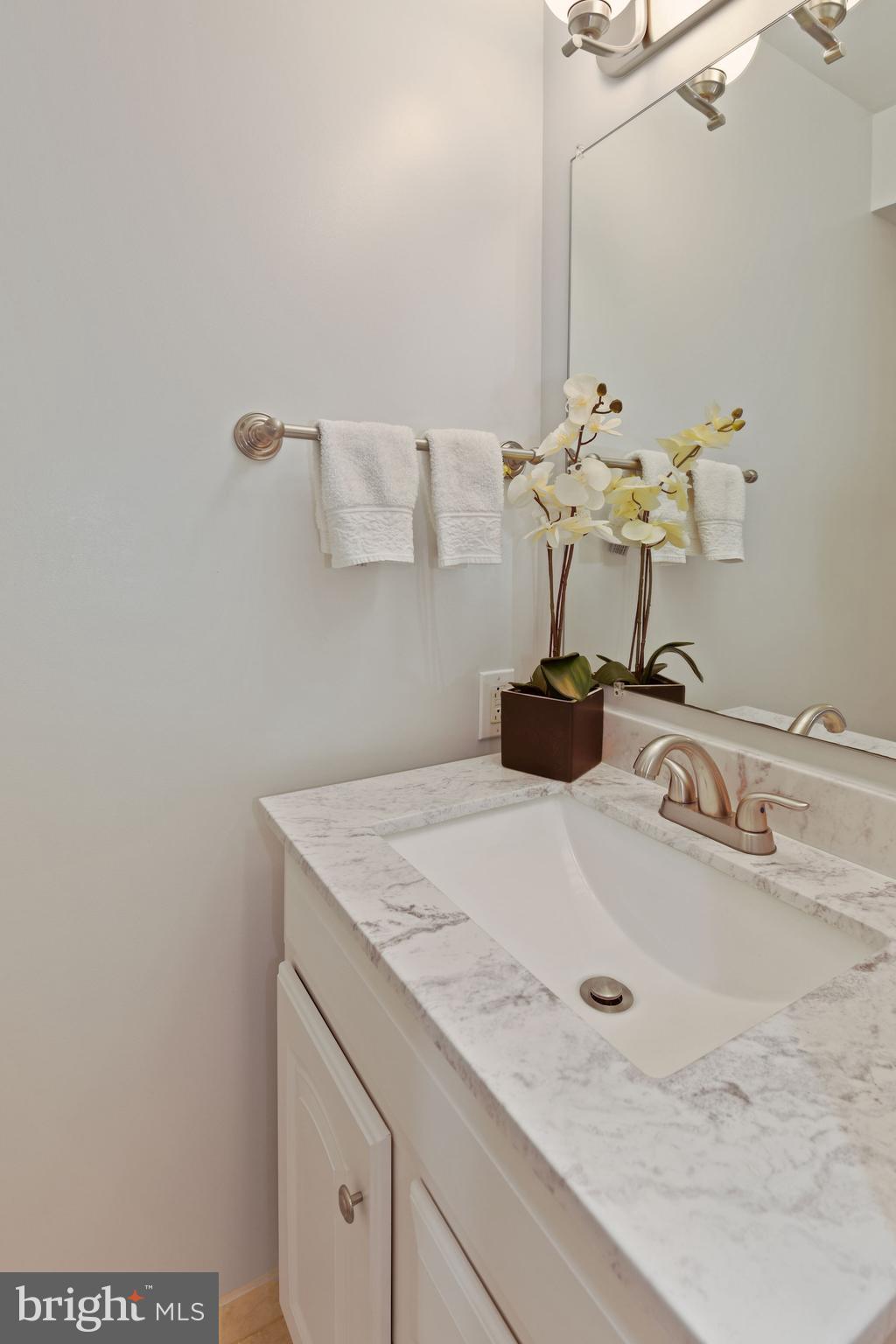 17617 Buehler Road Olney, MD 20832 - Photo 13 of 42 Main Level Powder Room