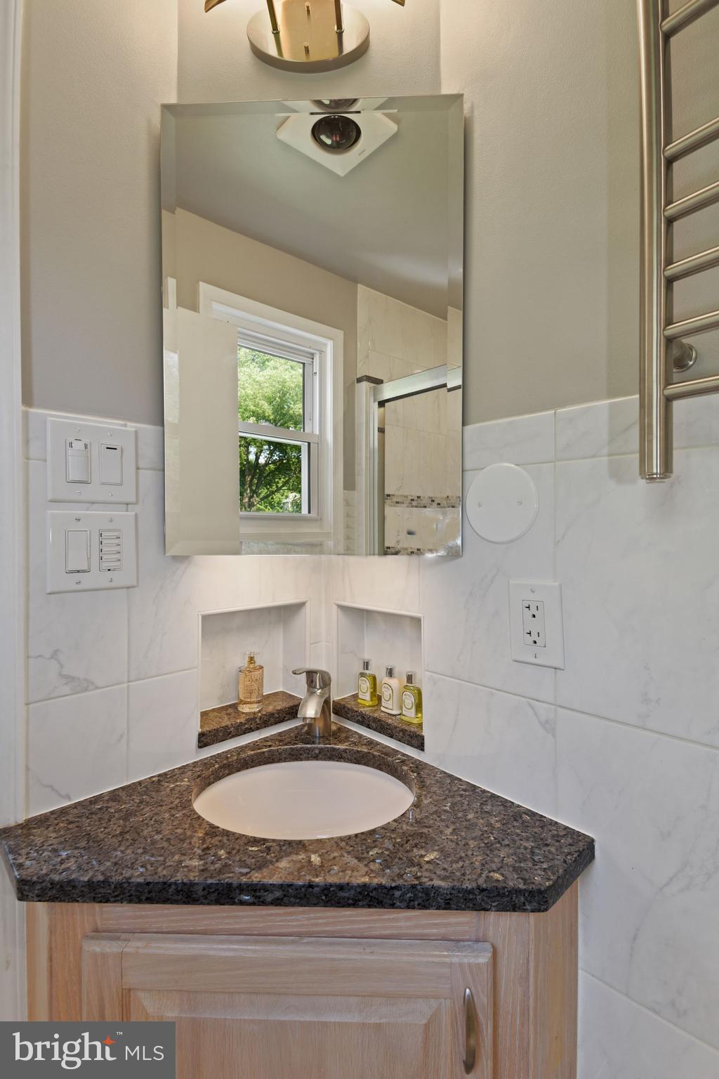 17617 Buehler Road Olney, MD 20832 - Photo 17 of 42 Updated Bath with granite vanity