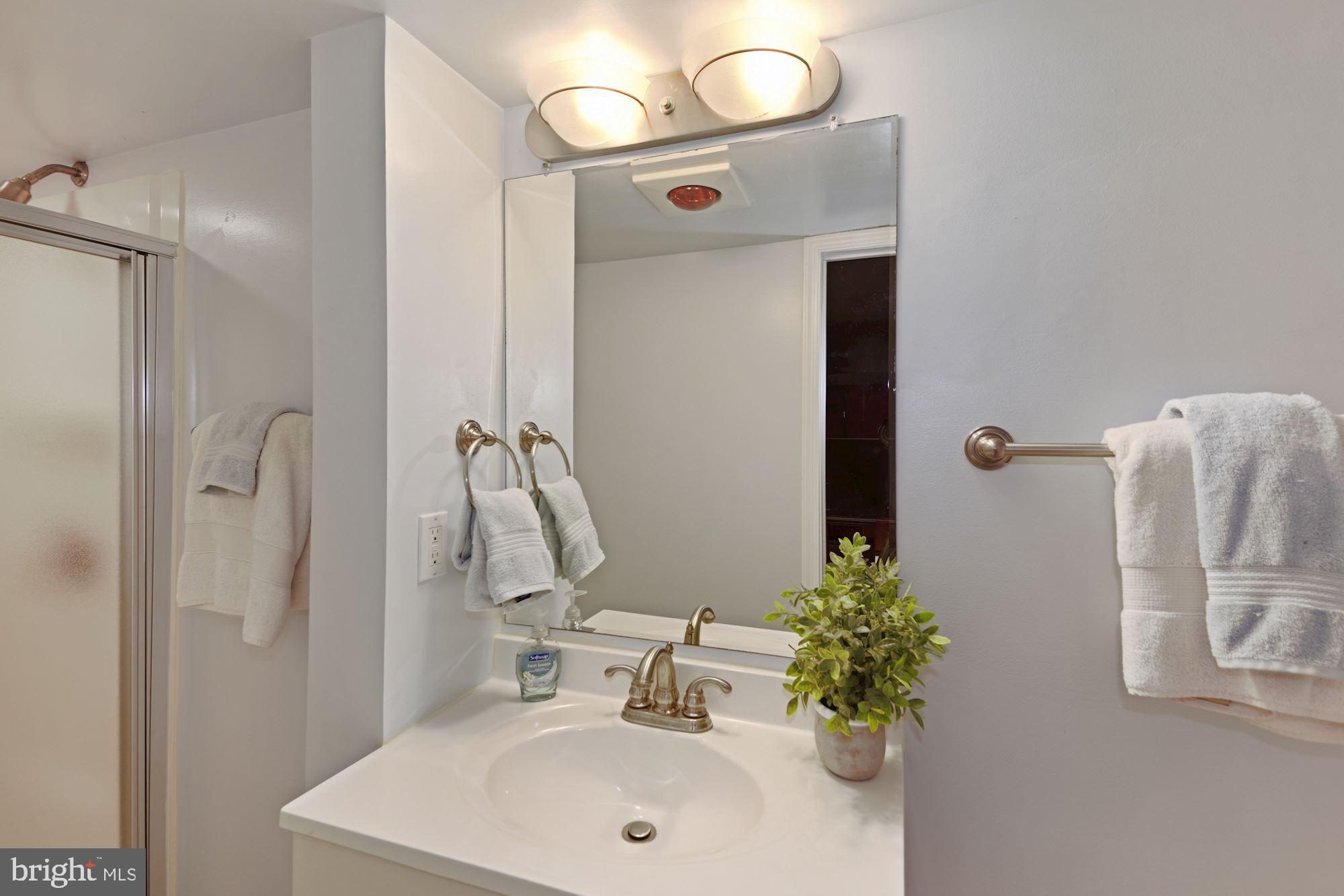 17617 Buehler Road Olney, MD 20832 - Photo 25 of 42 Lower Level Full Bath