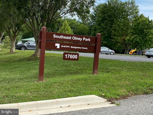 17617 Buehler Road Olney, MD 20832 - Photo 33 of 42 Local park practically across the street!