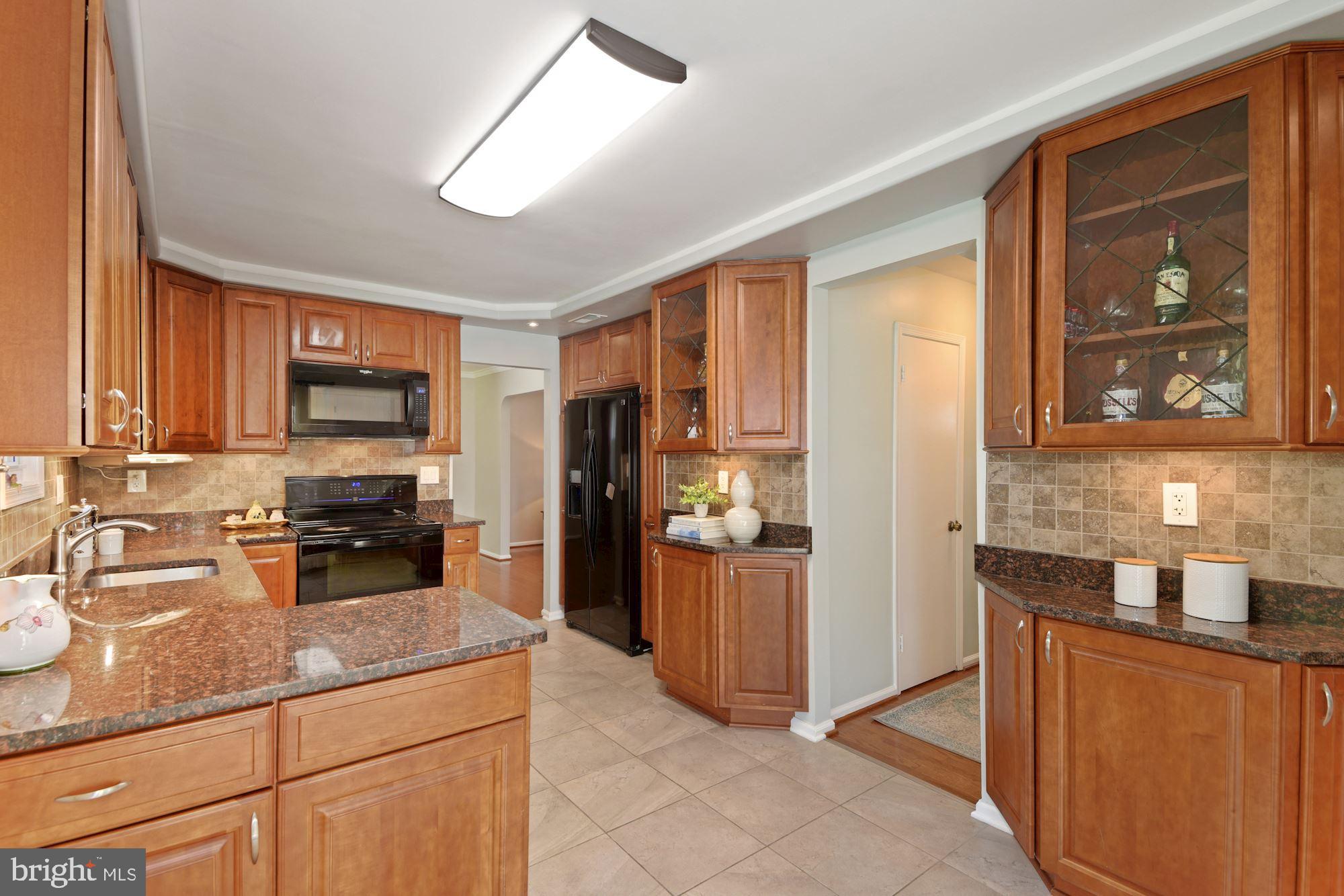 17617 Buehler Road Olney, MD 20832 - Photo 8 of 42 Kitchen