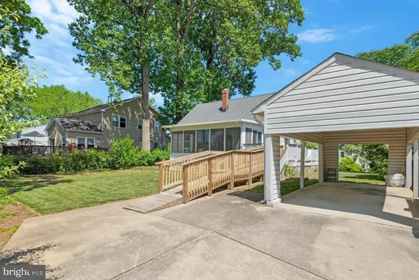 $3,600 | 4038 Poplar Street, Fairfax, VA 22030