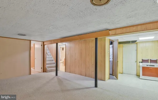 $3,600 | 4038 Poplar Street, Fairfax, VA 22030