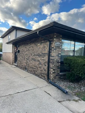 a view of a garage