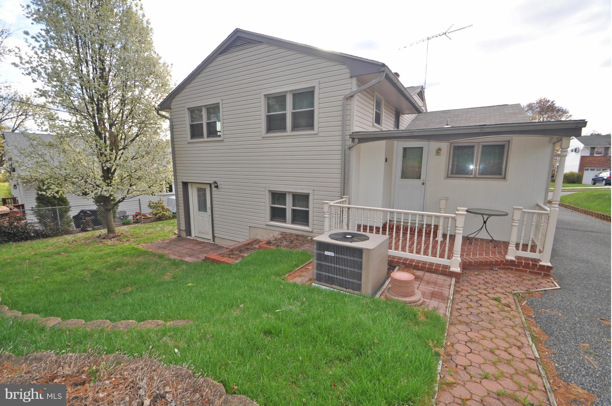 9218 Orbitan Road Baltimore, MD 21234 - Photo 27 of 30 Exterior (Rear)