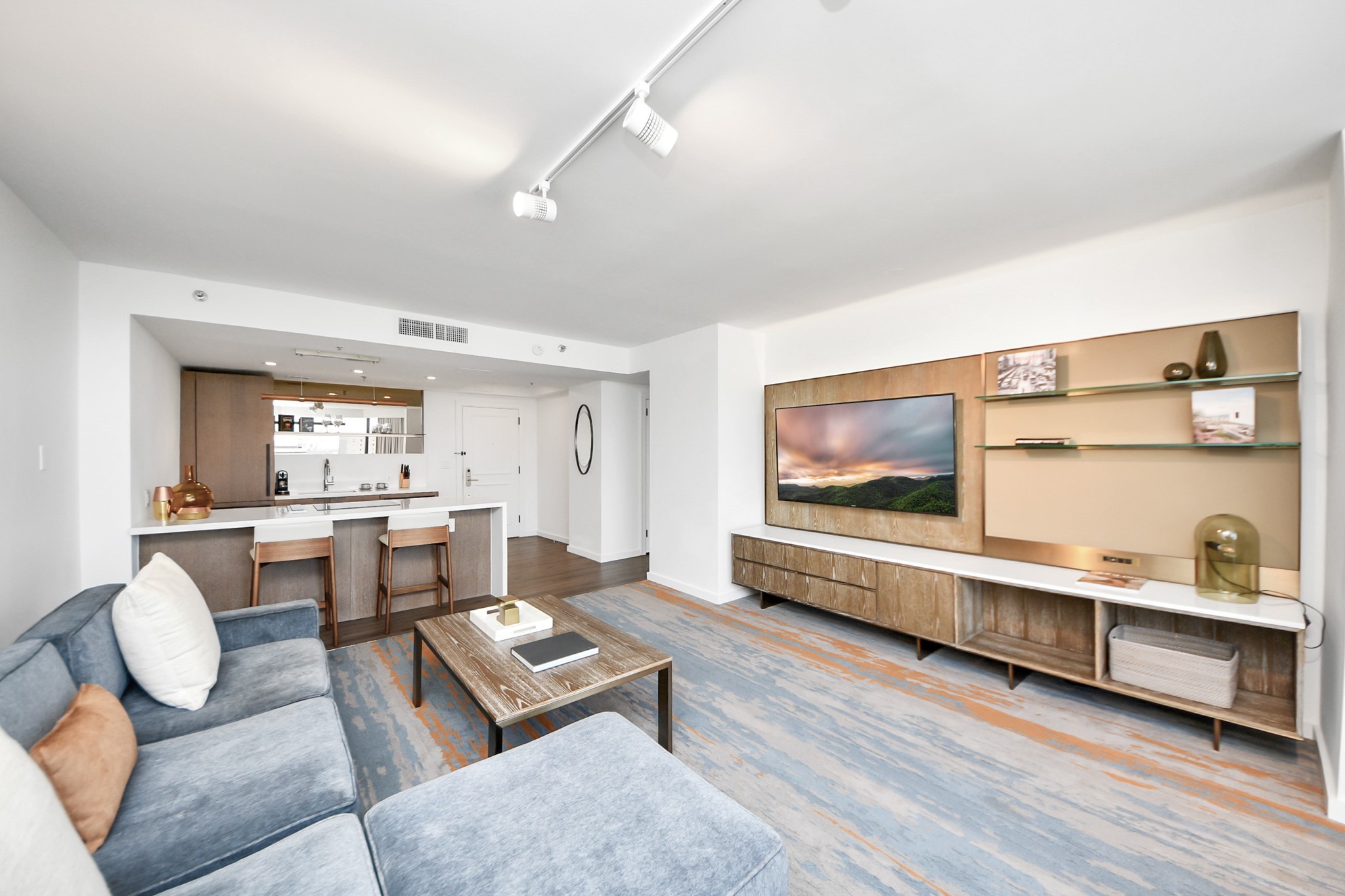 1300 Lamar Street, Unit T8 Houston, TX 77010 - Photo 14 of 48 a living room with furniture and wooden floor