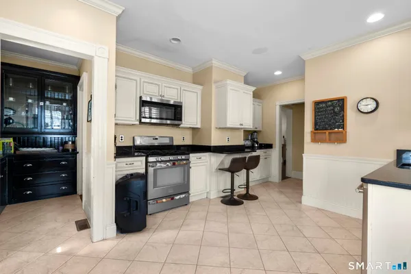 $574,999 | 65 Brooklawn Place, Bridgeport, CT 06604