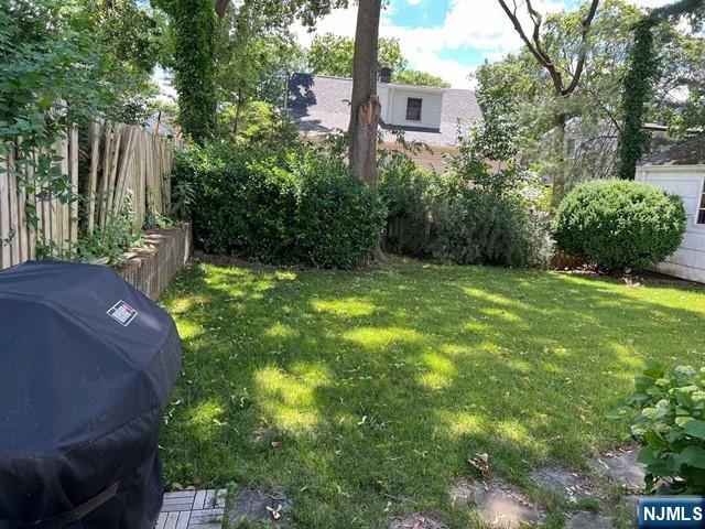 380 Chesterfield Street Ridgewood, NJ 07450 - Photo 4 of 23