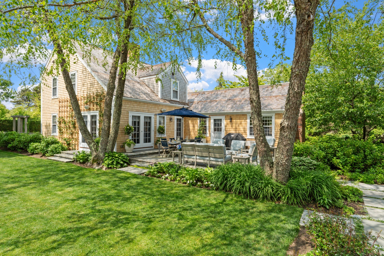 45 Brewster Road Nantucket, MA 02554 - Photo 6 of 42 Gallery Image 6
