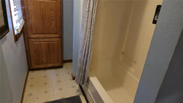 $75,000 | 306 East 5th Street, Colony, KS 66015