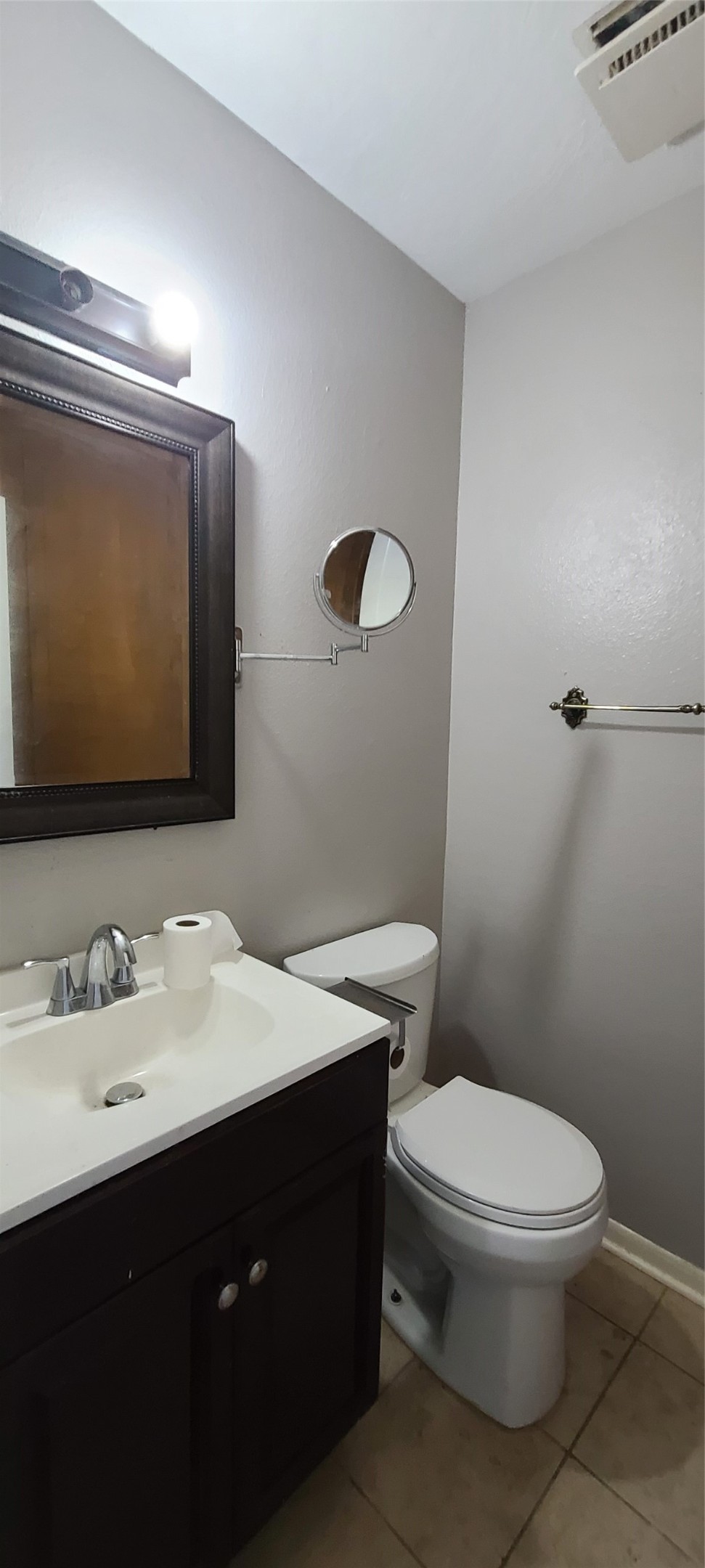 17415-17417 Fir Road Alvin, TX 77511 - Photo 10 of 13 Half Bath off Primary Bedroom