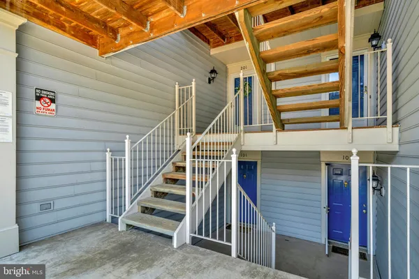 $2,299 | 9244 Cardinal Forest Lane, Unit 101, Lorton, VA 22079