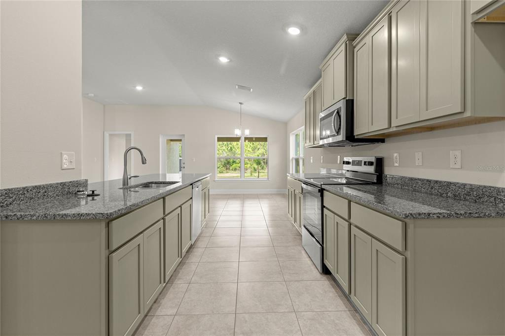 7560 Bent Tree Loop St. Cloud, FL 34773 - Photo 4 of 19