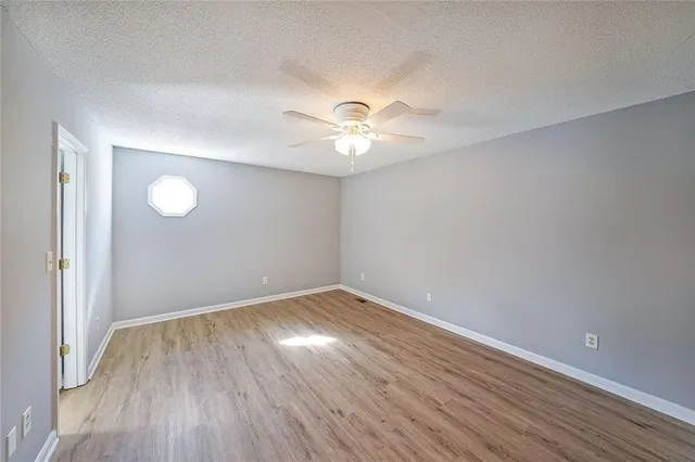 $250,000 | 1115 Country Club Place, Kennesaw, GA 30144