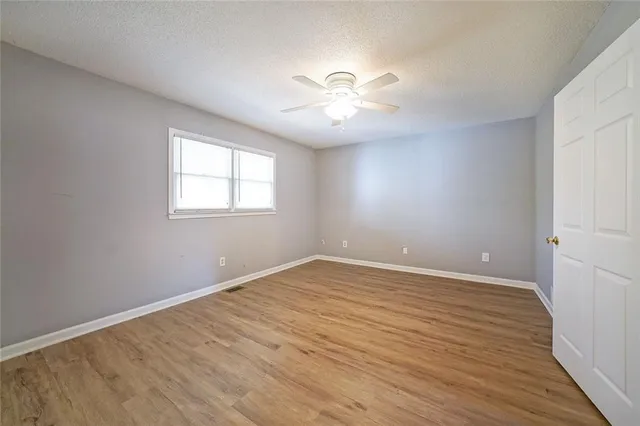 $250,000 | 1115 Country Club Place, Kennesaw, GA 30144