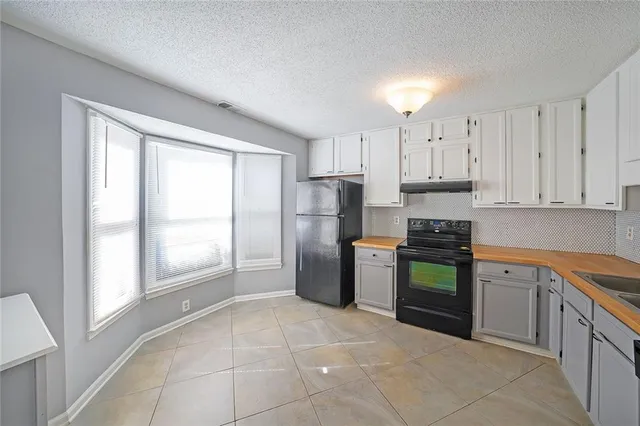 $250,000 | 1115 Country Club Place, Kennesaw, GA 30144