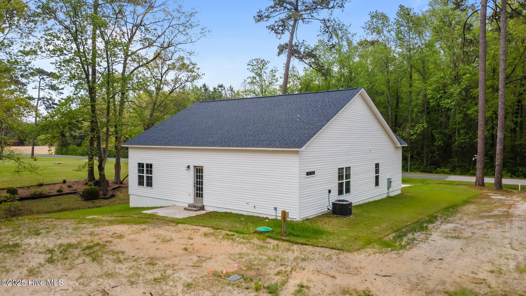 111 Thomas Loop Road Jacksonville, NC 28540 - Photo 35 of 36 35-web-or-mls-DJI_0446