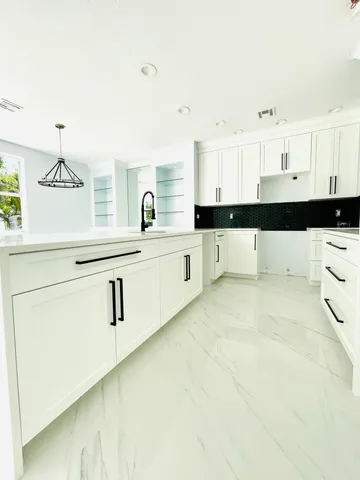 $3,800 | 3016 Rockville Lane, Royal Palm Beach, FL 33411