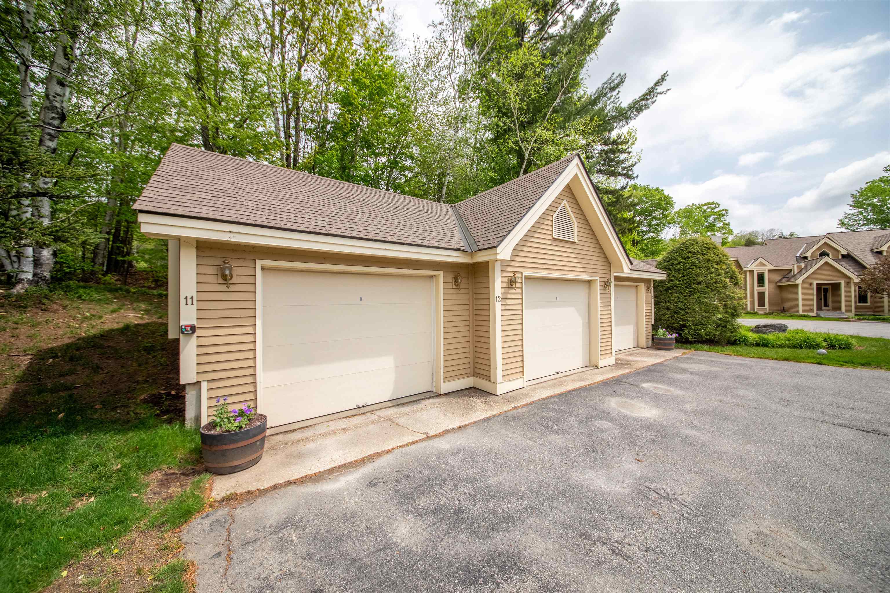 52 High Meadow Road, Unit 11 Winhall, VT 05340 - Photo 5 of 39