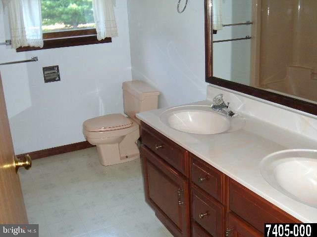 2516 Meeting House Road Spring Grove, PA 17362 - Photo 15 of 16
