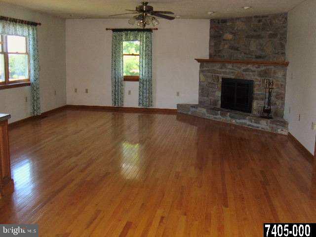 2516 Meeting House Road Spring Grove, PA 17362 - Photo 6 of 16