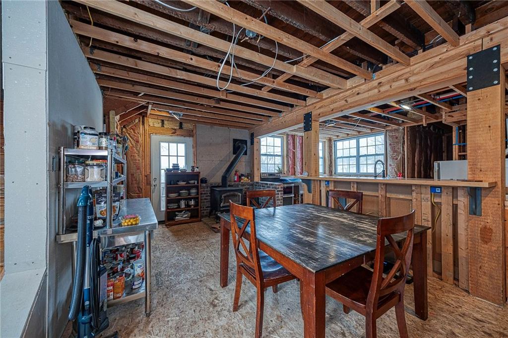 139 Munntown Road Eighty Four, PA 15330 - Photo 6 of 39