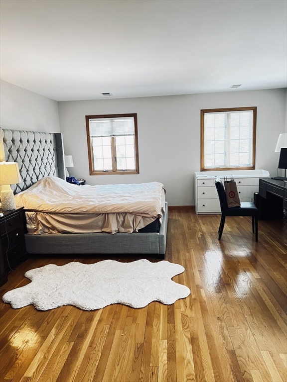 29 Page Road Weston, MA 02493 - Photo 13 of 25