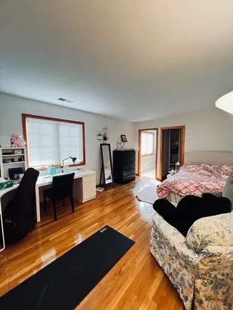 $10,000 | 29 Page Road, Weston, MA 02493