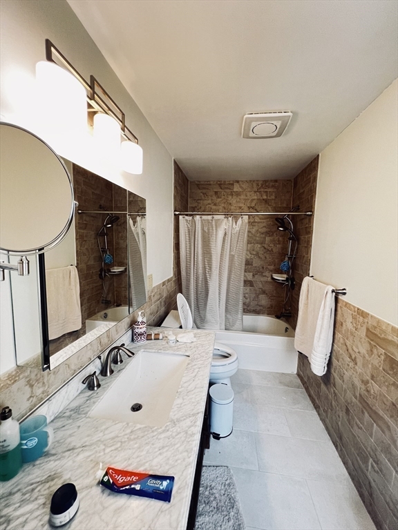 29 Page Road Weston, MA 02493 - Photo 17 of 25