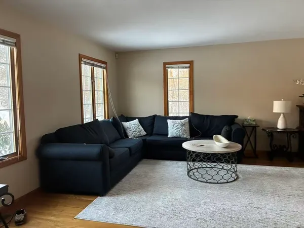 $10,000 | 29 Page Road, Weston, MA 02493